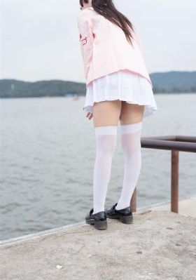 日日夜夜人人精品_国产剧高清完整版